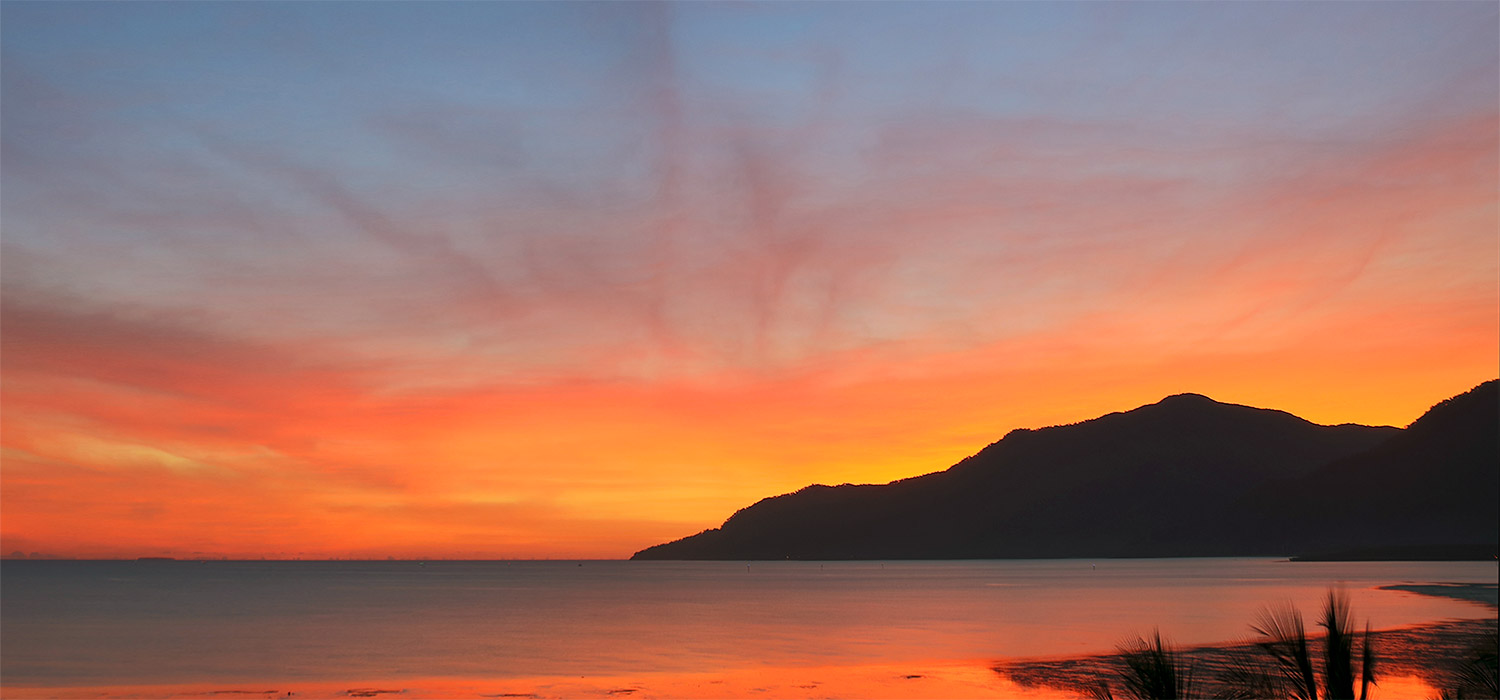  Sunrise in Cairns