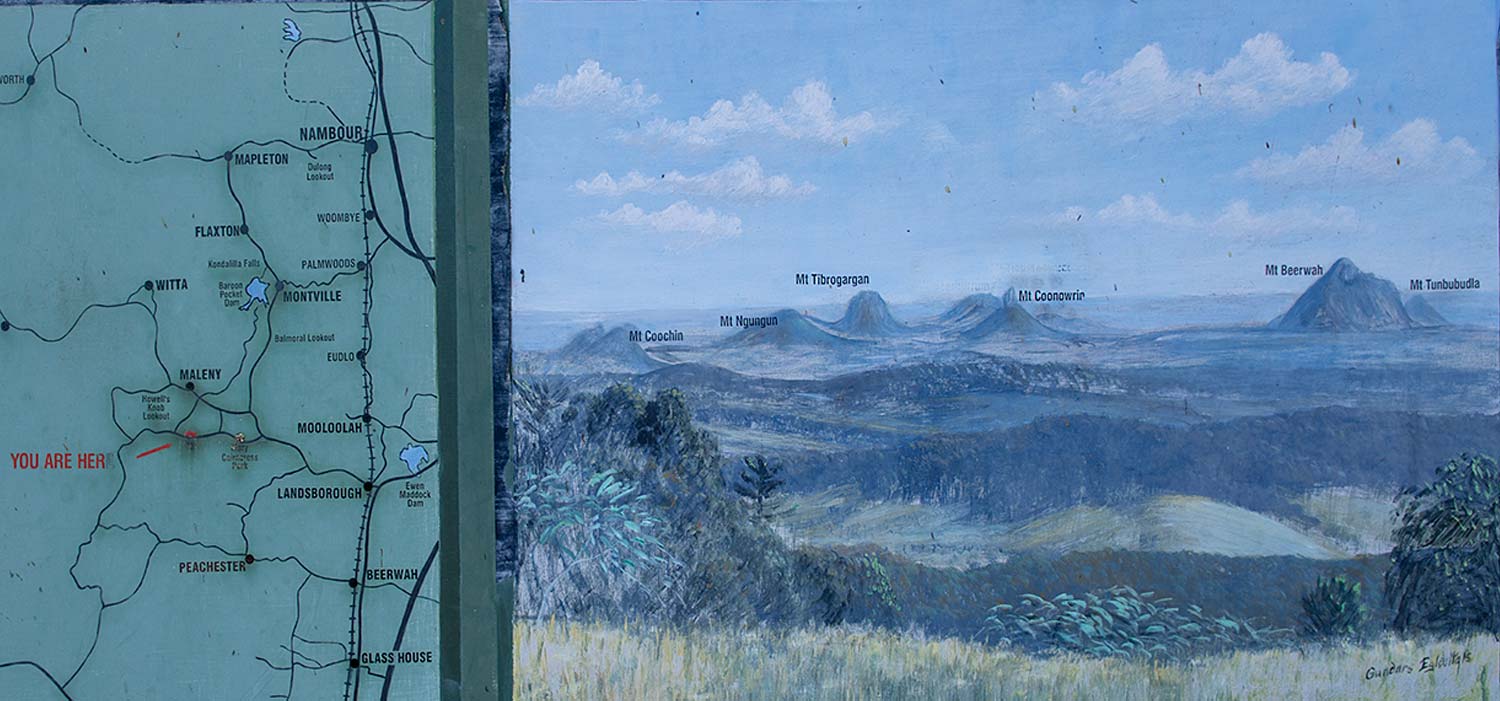 The Glasshouse mountains sign 
