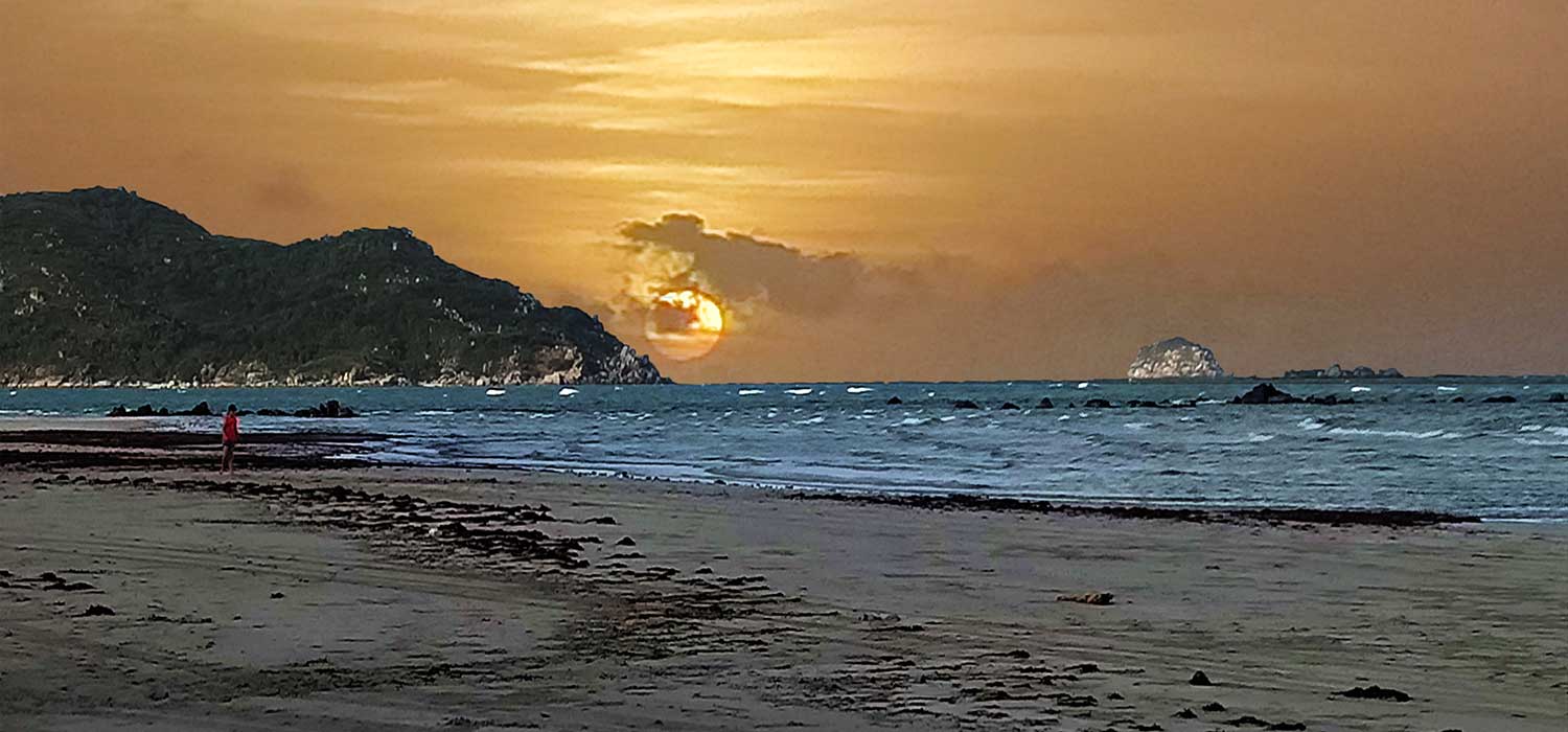 Sunrise at Chilli Beach