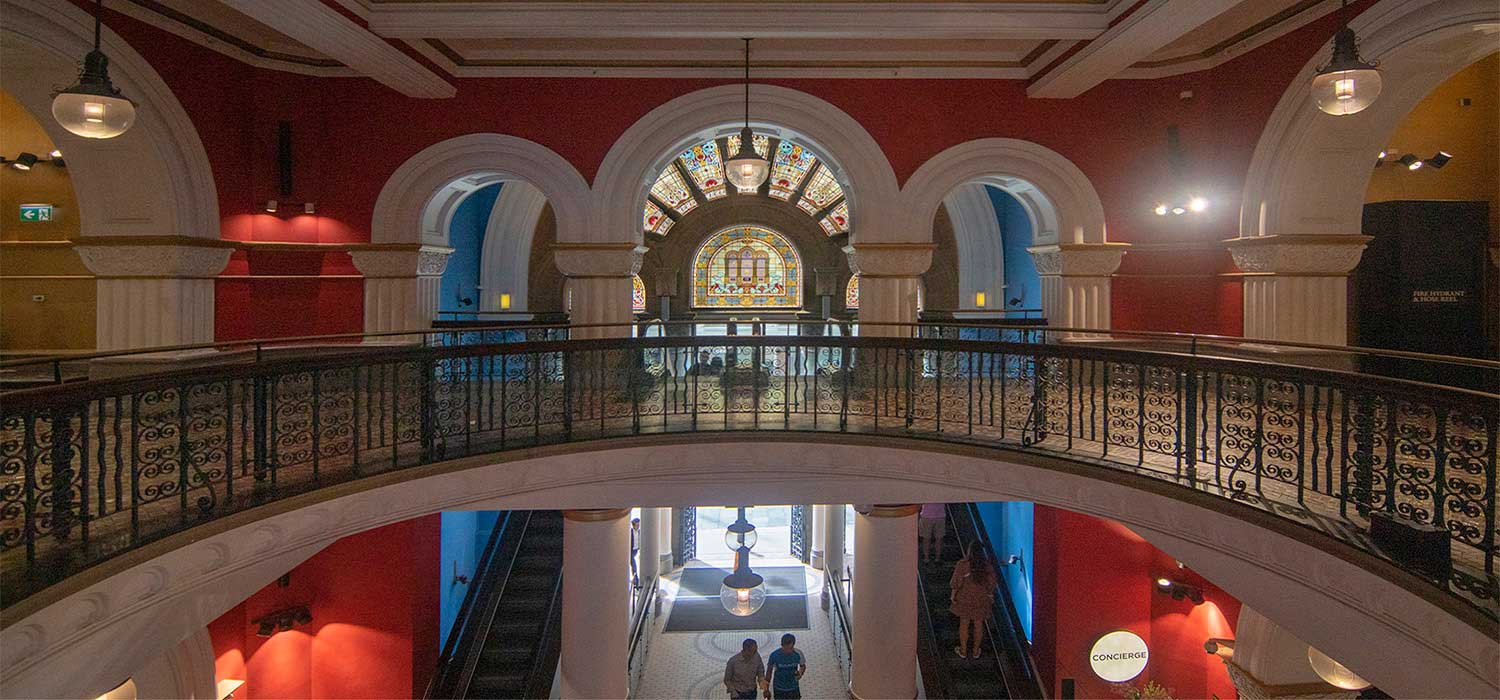  Inside theQueen Victoria Building